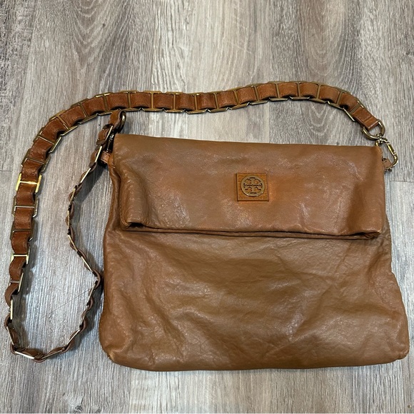 Tory Burch Handbags - TORY BURCH Purse‎ Bag Louisa Leather Messenger Crossbody